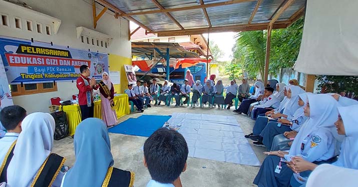 BKKBN Sultra Sosialisasi Pencegahan Anemia kepada Remaja Wakatobi