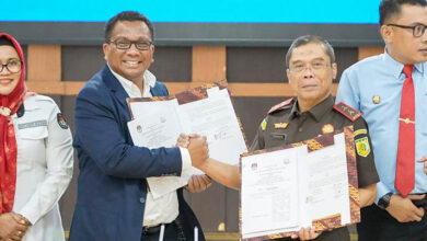 Wujudkan Pemerintahan Bebas KKN, KPU-Kajati Sultra Teken MoU