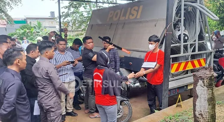 Kasus Pembunuhan Mertua di Kendari, Dua Tersangka Peragakan 24 Adegan