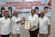 Rajiun Tumada-Purnama Ramadhan Resmi Kantongi Surat Tugas dari Gerindra untuk Maju Pilkada Muna