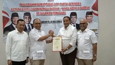 Rajiun Tumada-Purnama Ramadhan Resmi Kantongi Surat Tugas dari Gerindra untuk Maju Pilkada Muna