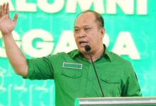 Lantik IKA UMI Sultra, Zulkarnain Arief Ajak Alumni Dukung Ruksamin di Pilgub 2024