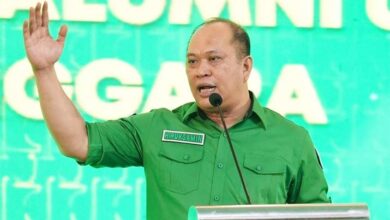 Lantik IKA UMI Sultra, Zulkarnain Arief Ajak Alumni Dukung Ruksamin di Pilgub 2024