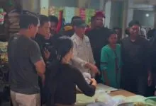 Balon Gubernur Sultra Lukman Abunawas Sambangi Pedagang Pasar Lasusua Kolut