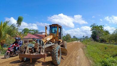 Jalan Raterate-Polipolia Segera Diaspal, Warga Ladongi Ucapkan Terimakasih Kasih Kepada Bupati