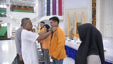 Lepas Mahasiswa Peserta KKN 2024, Ini Harapan Rektor UHO