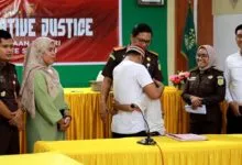 Kejari Konsel Selesaikan Kasus Penganiayaan Anak di Laonti Lewat Restorative Justice