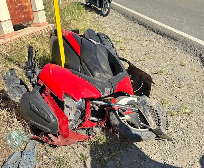 Hilang Kendali, Sopir Mobil di Kolaka Tabrak Pengendara Motor