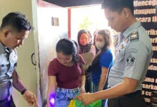 CPNS Rutan Unaaha Temukan Inovasi UV Stamp Bagi Pengunjung