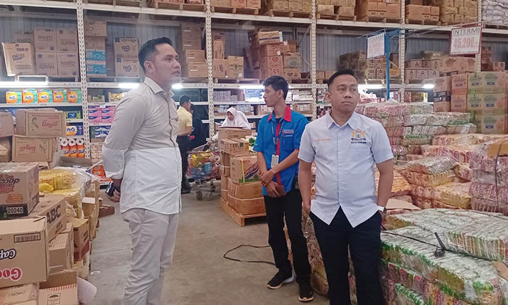 Kunjungi Retail, KADIN Kendari Pastikan Produk UMKM Lokal Dapat Ruang