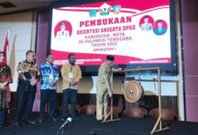 67 Anggota DPRD Kendari dan Konsel Ikuti Orientasi, Sekda Sultra Ingatkan Peran dan Tugasnya