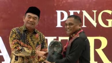 Tingkatkan Perlindungan Tenaga Kerja, Muna Barat Raih Paritrana Award 2024