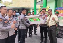 HUT ke-79 TNI, Polresta Kendari Beri Kejutan kepada Kodim 1417/Kendari