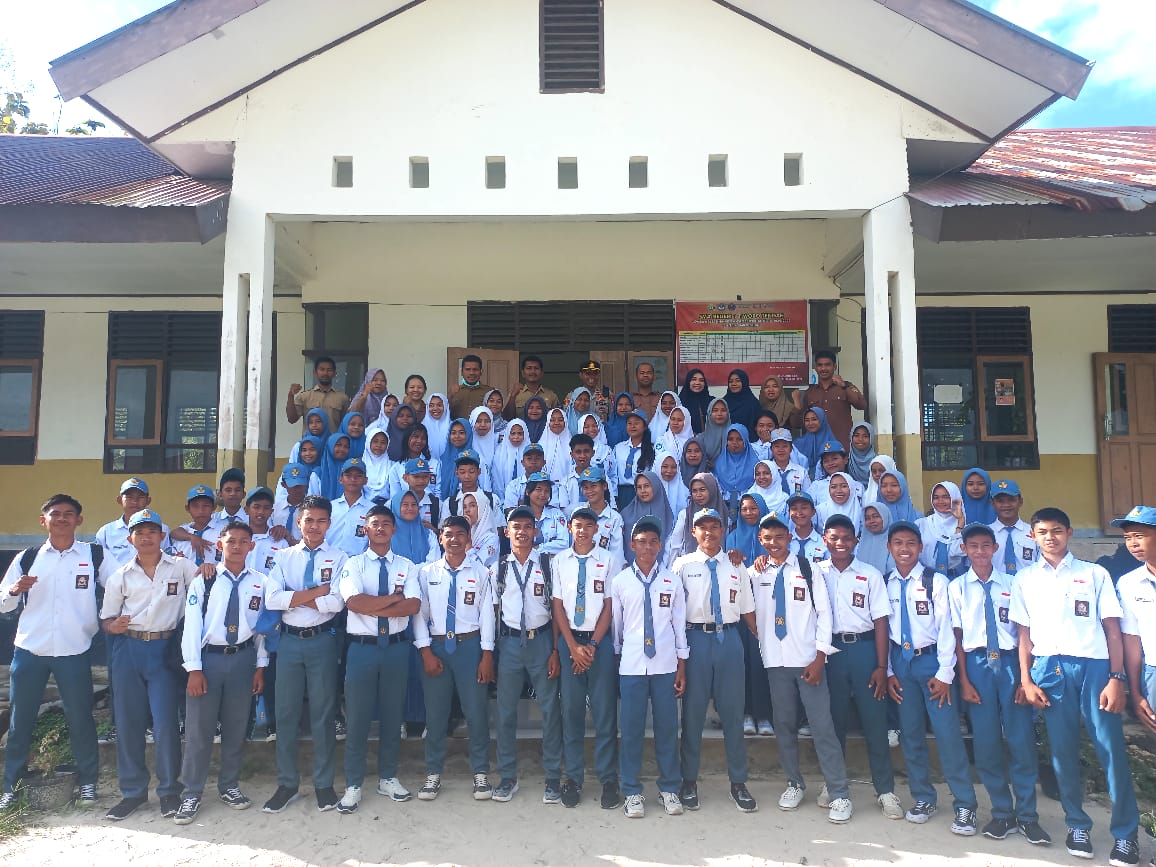 Kerap Terjadi Kasus Kekerasan Terhadap Anak, Polsek Tiworo Tengah Muna Barat Beri Edukasi pada Pelajar