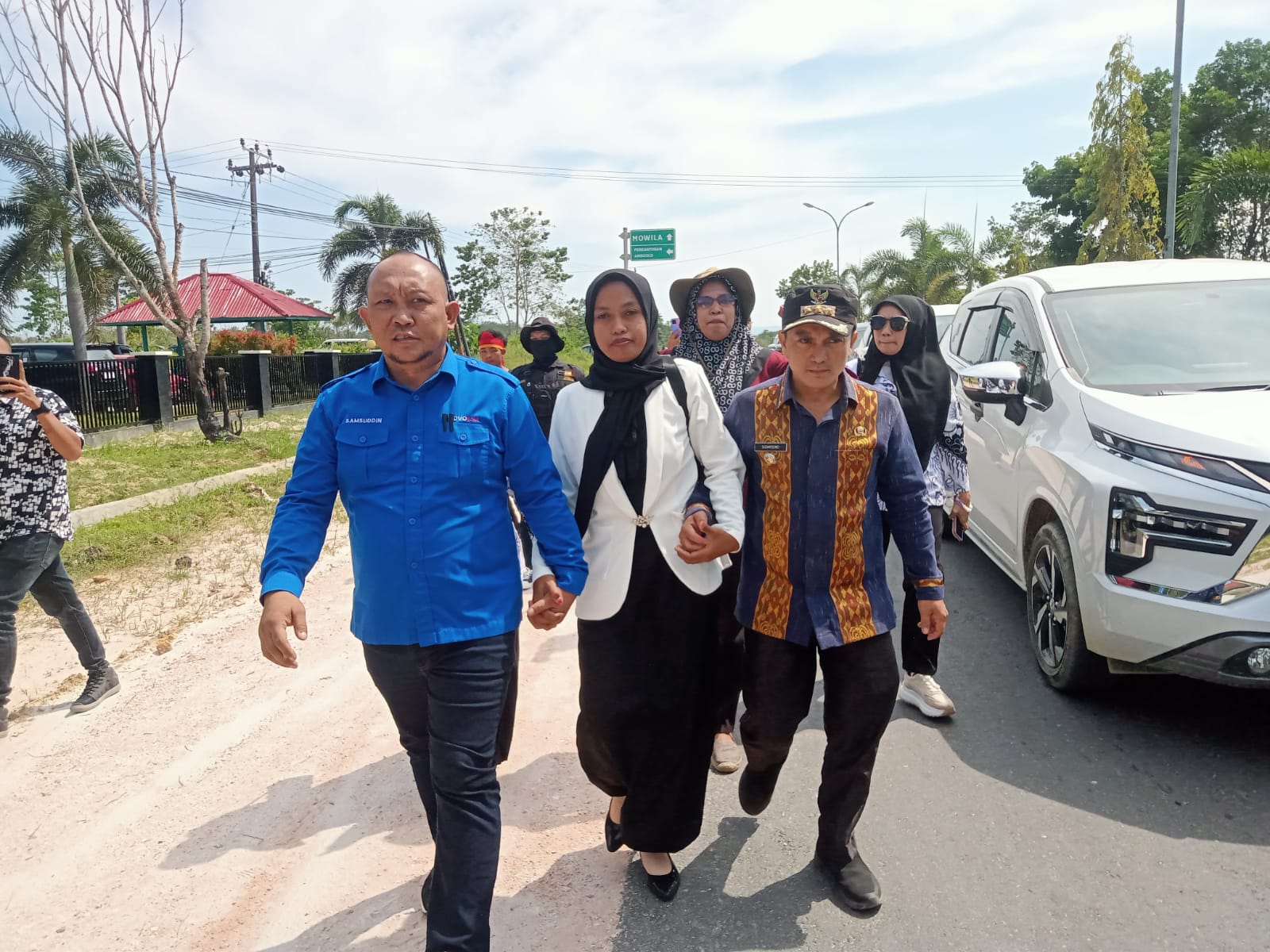 Hadiri Sidang Perdana, Supriyani Terharu dengan Dukungan Ribuan Guru dan Masyarakat di PN Andoolo