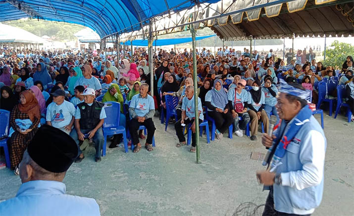 ASR-Hugua Atensi Keluhan Warga Kapontori Buton soal Infrastruktur Jalan