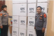 Polres Wakatobi Pastikan Keamanan Logistik di Gudang KPU