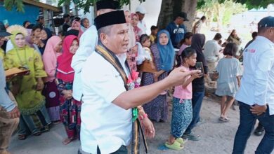 Warga di Tiga Kepulauan Muna Barat Keluhkan Kurangnya Air Bersih ke Paslon Bupati La Ode Darwin-Alibasa