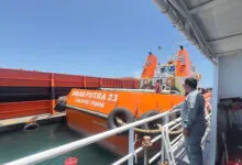 Dokumen Tak Lengkap, Kapal Tongkang Pemuat Ore Nikel Ditangkap Bakamla di Perairan Sultra
