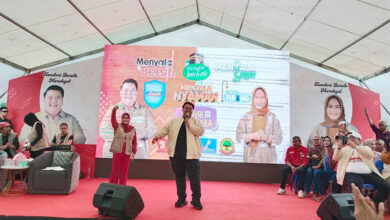 Yudhi-Nirna Paparkan Program Makan Siang dan Susu Gratis saat Kampanye di Baruga