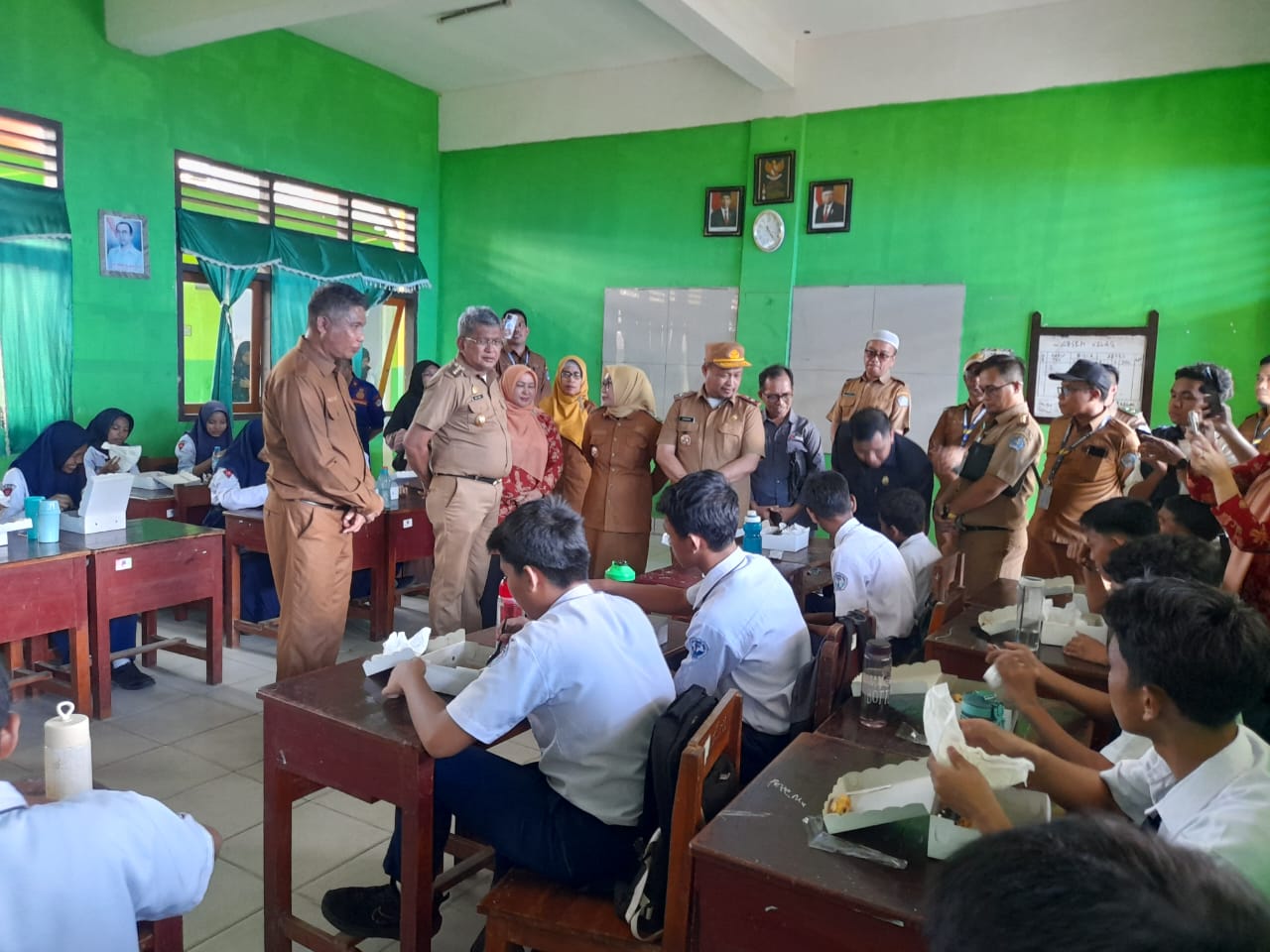 Pemkot Kendari Uji Coba Makan Bergizi Gratis di SMPN 2 Kendari