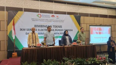 Disperindag Sultra Tingkatkan Sektor IKM Service HP dan Elektronik Berdaya Saing di Kendari