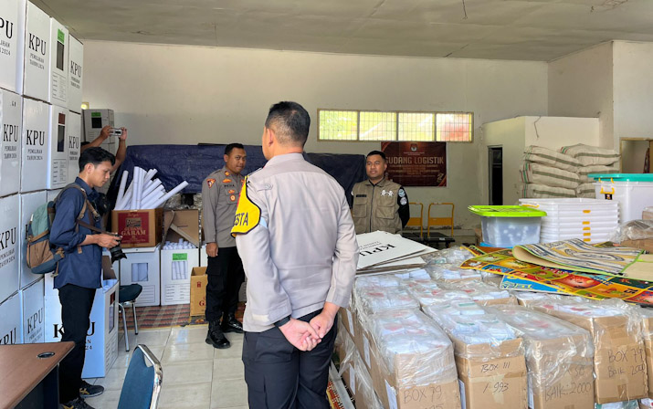 Jelang Pilkada, Kapolres Kendari Tinjau Langsung Pengamanan Gudang Logistik KPU