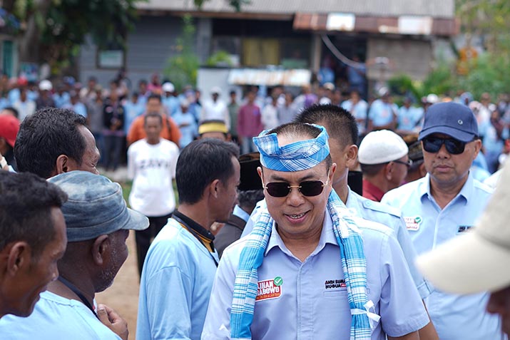 ASR-Hugua Janjikan Air Bersih hingga Jaringan Internet pada Warga Binongko