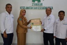 PLN NP UP Kendari Raih Penghargaan Pencegahan HIV/AIDS Kategori Silver