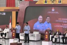 Debat Terakhir, ASR-Hugua Sampaikan Permohonan Maaf