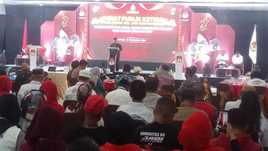 Satu Paslon Bupati Kolaka Tak Hadir di Debat ke-3