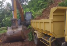 BPBD Tinjau Lokasi Longsor, Salurkan Selimut hingga Sembako