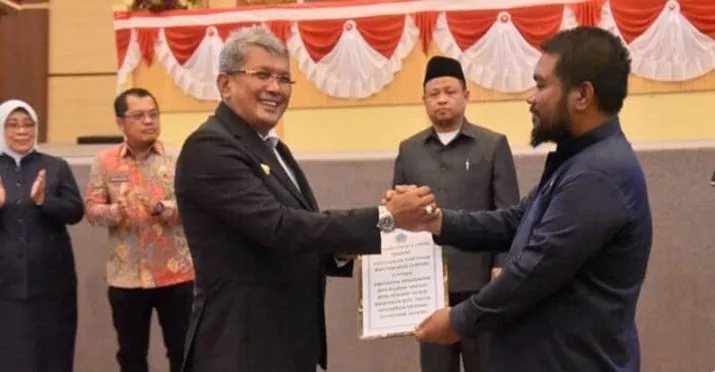 DPRD dan Pemkot Kendari Sepakati Raperda APBD 2025