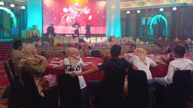 Bertabur Hadiah, Serunya Pergantian Tahun di Hotel Qubah 9 Kendari