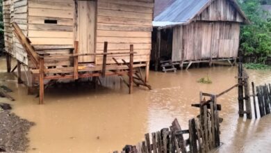 Warga Soroti Pekerjaan Drainase di Muna Barat yang Menimbulkan Genangan di Rumah-Rumah