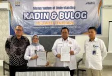 Dukung Pengembangan UMKM Berbasis RPK, Bulog dan Kadin Sultra Teken MoU