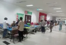 Usai Diguncang Gempa, Seluruh Pasien Rumah Sakit SMS Berjaya Kolaka Dipindahkan ke Lantai Dasar