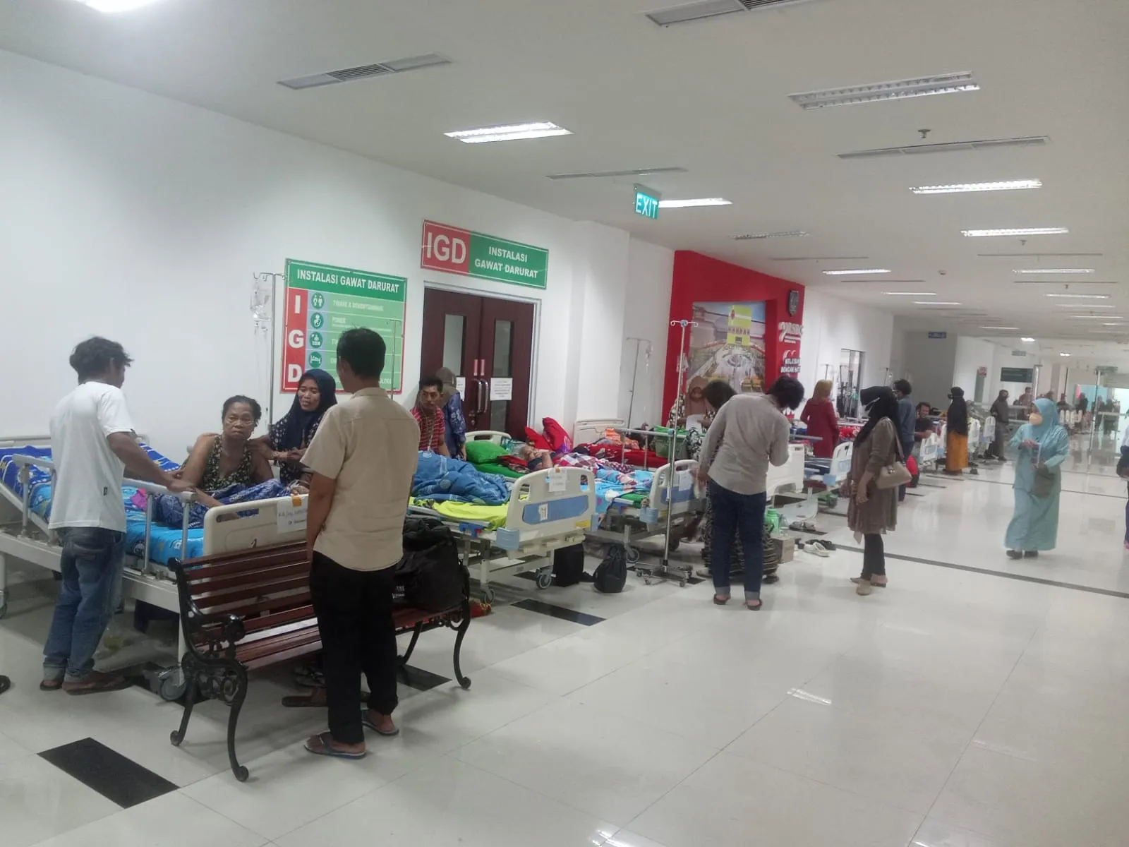 Usai Diguncang Gempa, Seluruh Pasien Rumah Sakit SMS Berjaya Kolaka Dipindahkan ke Lantai Dasar