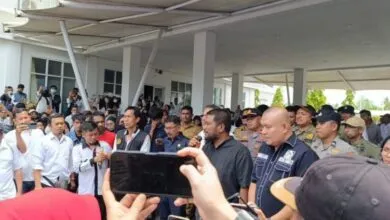 Aliansi Honorer Geruduk DPRD Kota Kendari, Minta Diangkat Jadi PPPK Penuh Waktu
