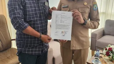 Kepala BKD Bombana Sepakat Damai Usai Didatangi Kades Mattirowalie Sambil Bawa Parang