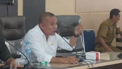Ketua Komisi I DPRD Kendari Sesalkan Aksi Satpol PP Pukul Pedagang Kerupuk