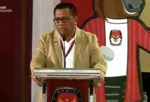 Tak Ada Nama Lembaga Adat Tolaki di Lampiran Undangan Penetapan Gubernur Sultra, KPU Pastikan Langsung Revisi