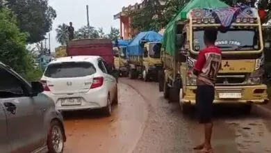 Hauling di Pagi Hari, Truk Muat Ore Nikel Picu Kemacetan di Jalan Tondonggeu