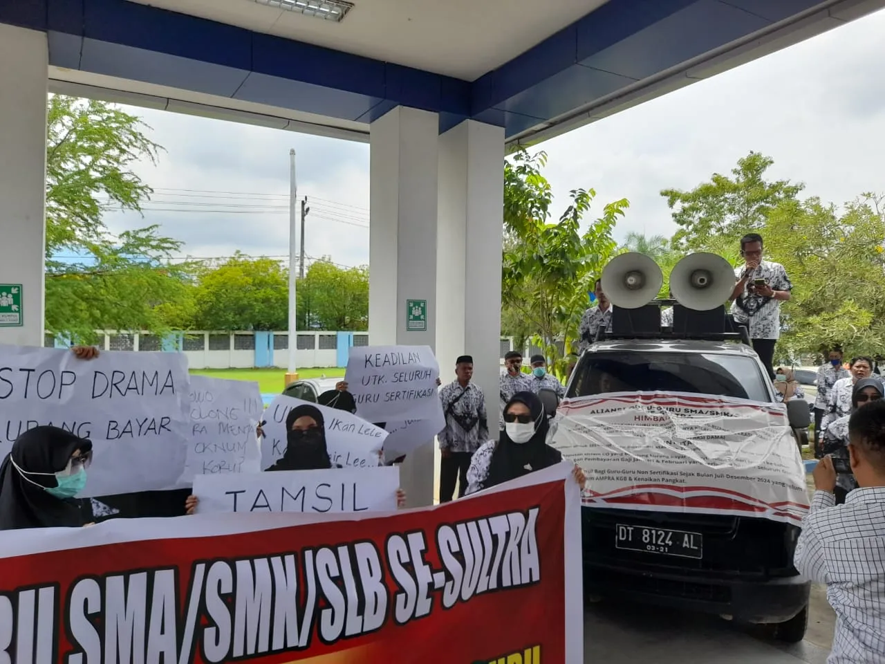 Tuntut Pembayaran Hak, Aliansi Guru SMA Datangi Dikbud Sultra