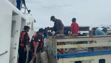 Basarnas Berhasil Evakuasi Kapal Tujuan Baubau yang Mati Mesin, Semua Penumpang Selamat
