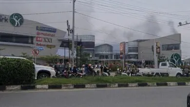 The Park Mall Kendari Terbakar