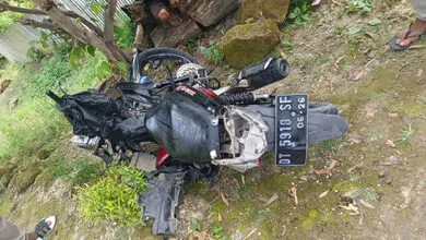Melaju dengan Kecepatan Tinggi, Pengendara Motor di Muna Tabrak Mobil hingga Tak Sadarkan Diri