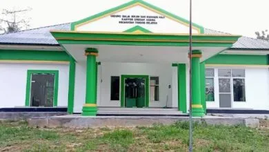Kontraktor Pembangunan Gedung KUA Tisel Muna Barat Lunasi Utang Material