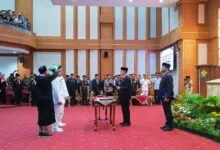 Azhari-Adam Basan Resmi Dilantik Jadi Bupati dan Wakil Bupati Buton Tengah