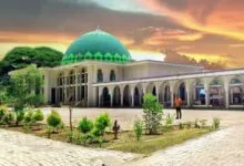 Halaman Masjid Agung Al Munawarah Raha Jadi Tempat Salat Idul Fitri Bupati Muna dan Wakilnya